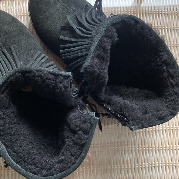 Minnetonka Fringe Ankle Boot - Picture 5 of 10